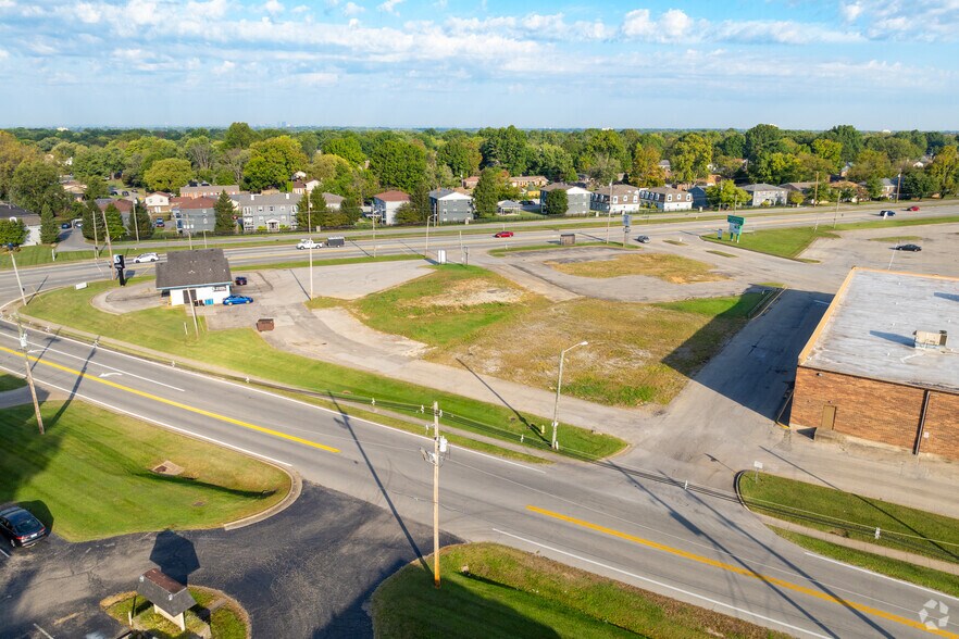 More Photos Of 3411-3441 Breckenridge Ln, Louisville Unknown For Lease