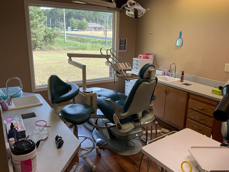 More Photos Of 1666 S Forest Ave, Luverne Medical For Sale