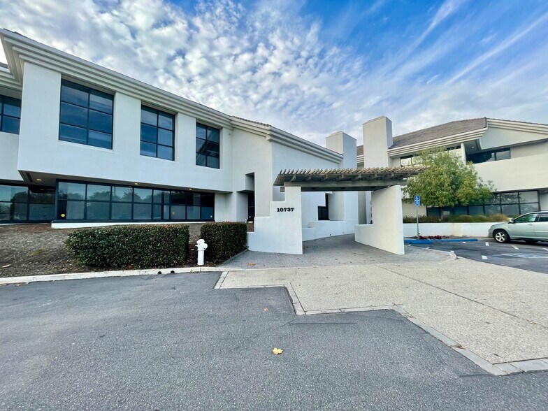 More Photos Of 10737 Laurel St, Rancho Cucamonga Office For Lease