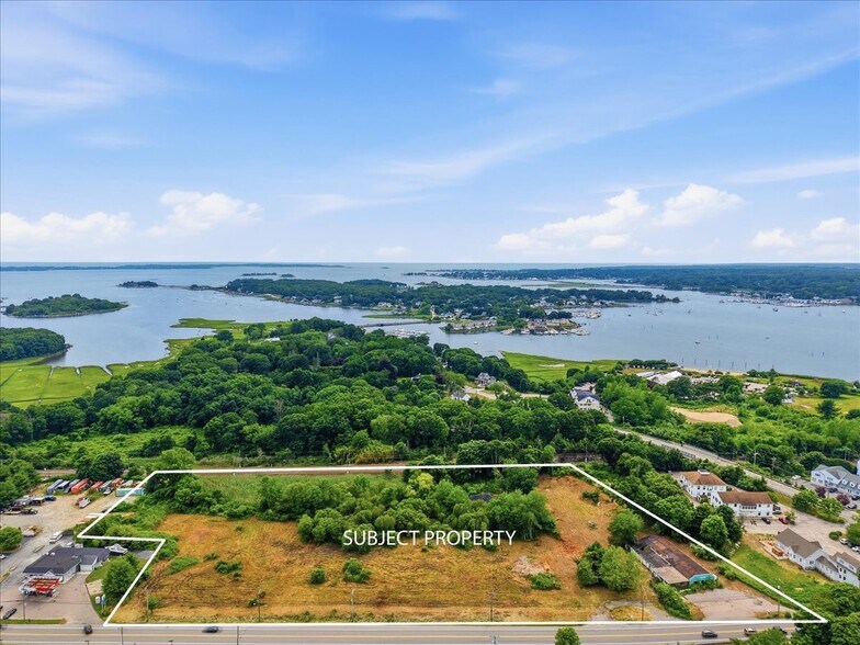 More Photos Of 16 Stonington Rd, Mystic Storefront For Sale