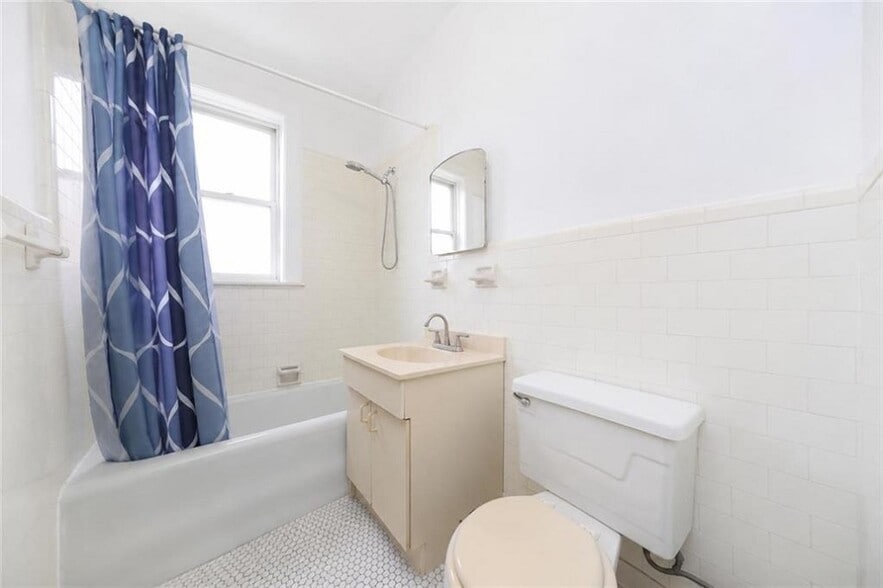 More Photos Of 1871 W 13th St, Brooklyn Apartments For Sale
