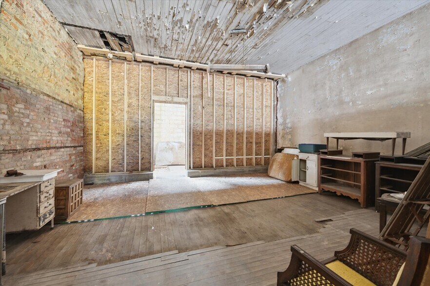 More Photos Of 5505 Lorain Ave, Cleveland Storefront Retail Residential For Sale