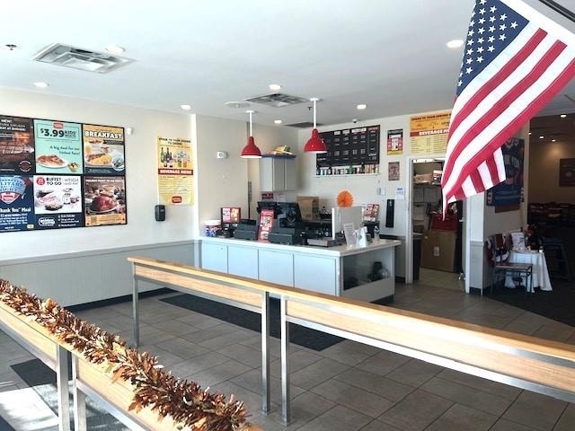 More Photos Of 655 S Willow St, Manchester Storefront For Lease