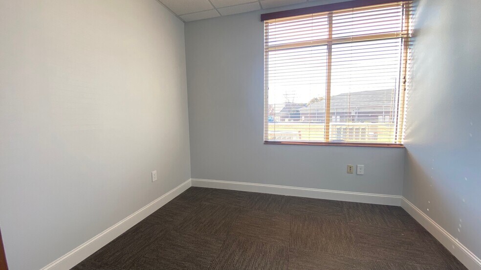 More Photos Of 3331 N Berkeley Lake Rd NW, Berkeley Lake Medical For Lease