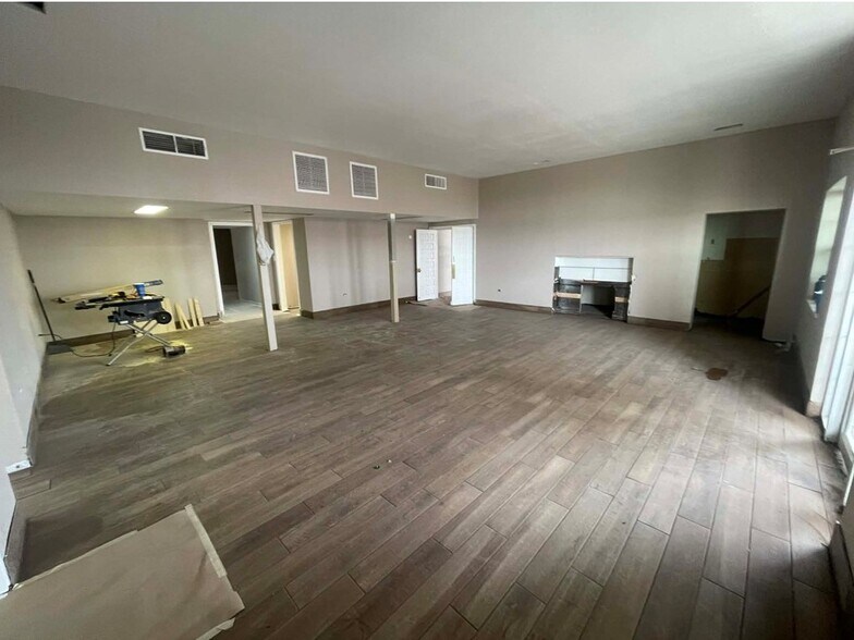 More Photos Of 800 E Dickinson Blvd, Fort Stockton Hotel For Sale