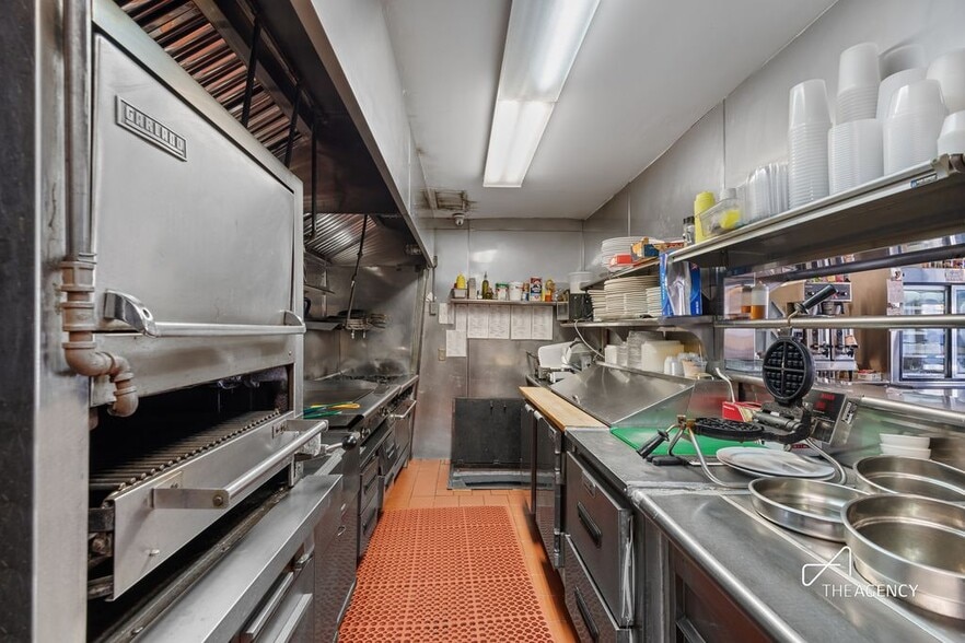 More Photos Of 753 Coney Island Ave, Brooklyn Restaurant For Lease