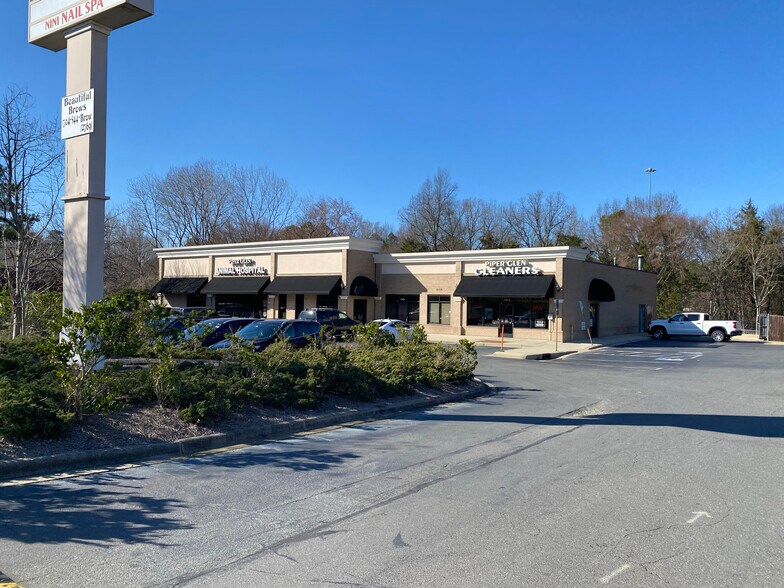 More Photos Of 5105-5107 Piper Station Dr, Charlotte Storefront Retail Office For Sale