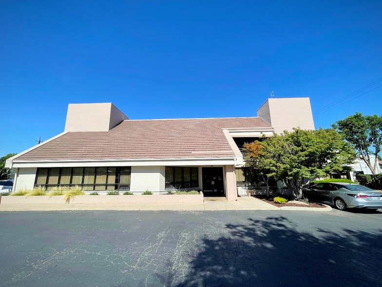 More Photos Of 2926 G St, Merced Office For Lease