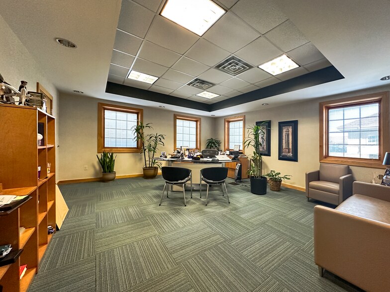 More Photos Of 7729 Westfield Dr, Fort Wayne Medical For Lease