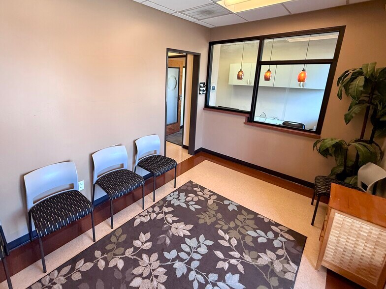 More Photos Of 901 Cypress Creek Rd, Cedar Park Medical For Sale