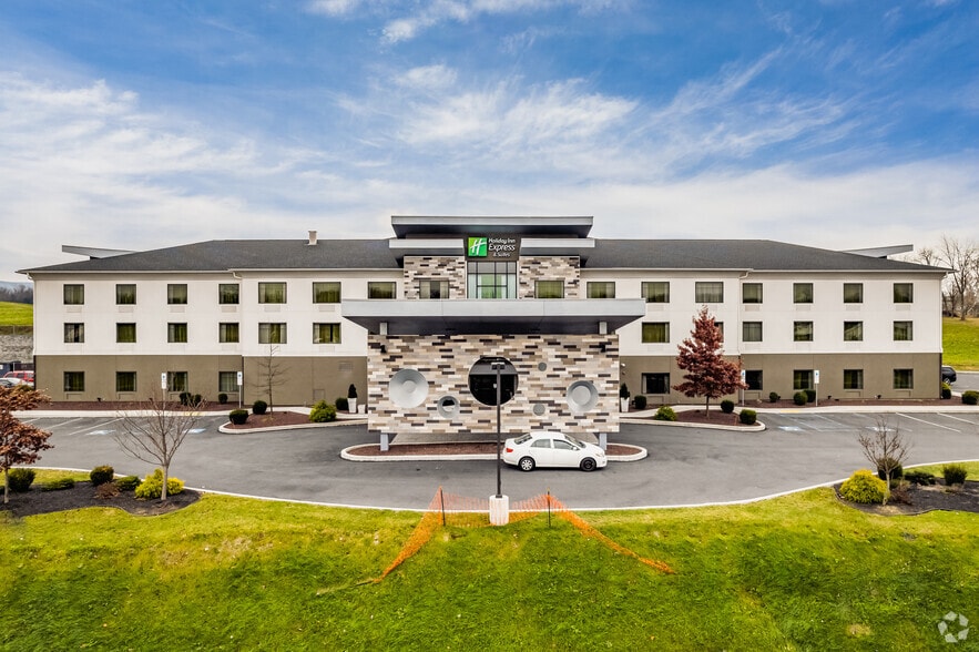 More Photos Of 120 Walnut Bottom Rd, Shippensburg Hotel For Sale