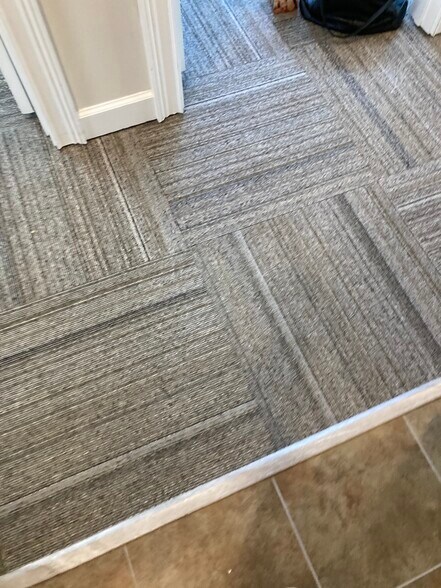 More Photos Of 555 Sun Valley Dr, Roswell Medical For Lease