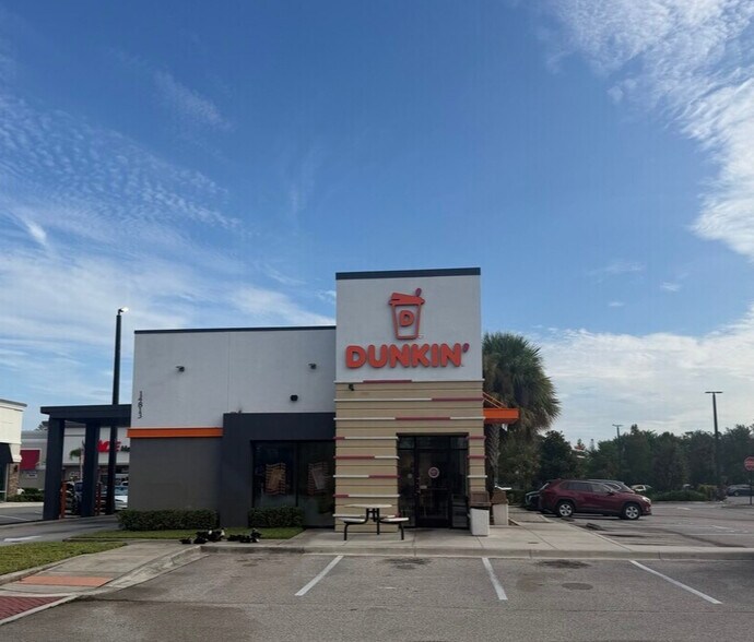 More Photos Of 14807 E Colonial Dr, Orlando Freestanding For Lease