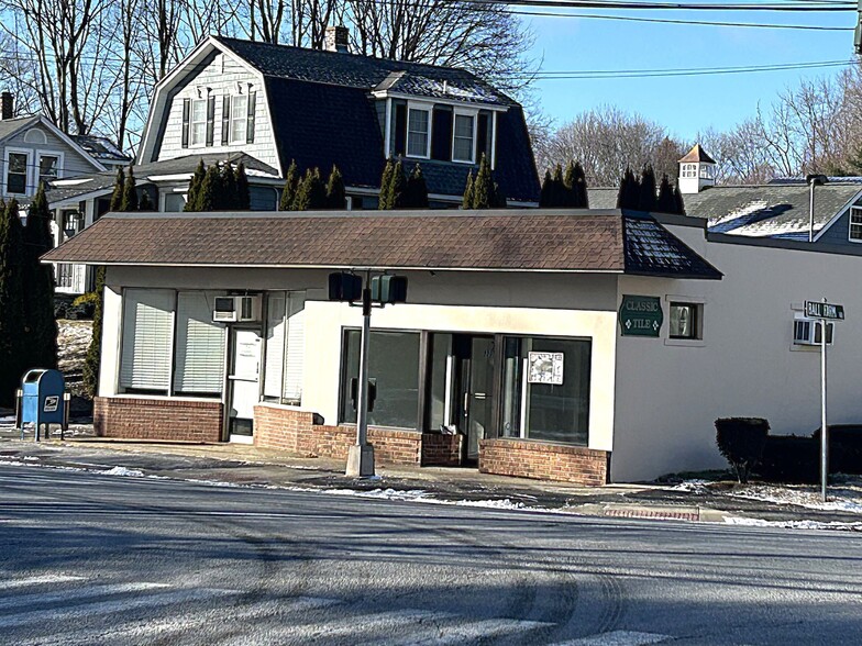 Primary Photo Of 237 Buckingham St, Oakville Freestanding For Lease