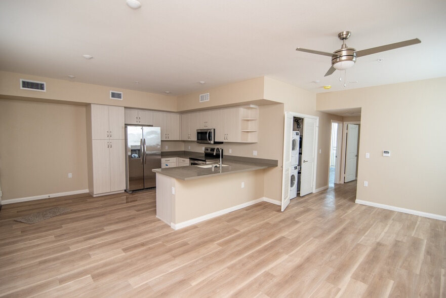 More Photos Of 2910 Allesandro St, Los Angeles Apartments For Lease