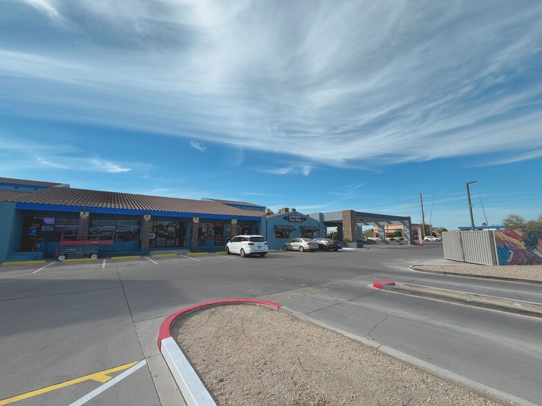 More Photos Of 2828 S Country Club Dr, Mesa Storefront Retail Office For Lease