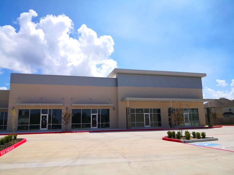 More Photos Of 25031 Westheimer Pky, Katy Storefront For Lease