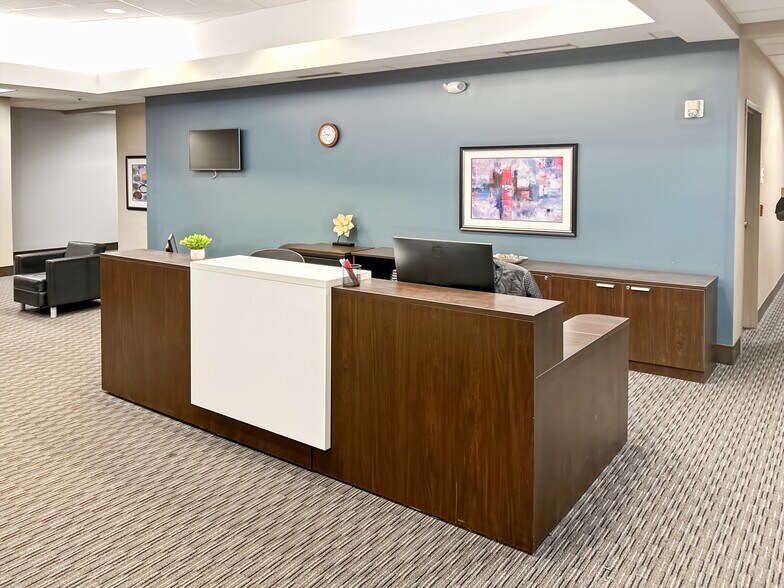 More Photos Of 200 NE Missouri Rd, Lee's Summit Coworking Space