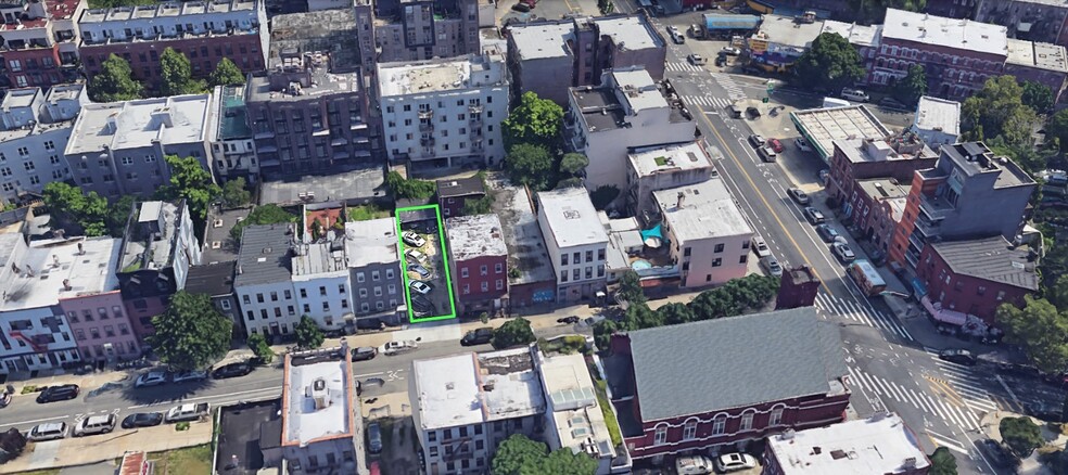 Primary Photo Of 16 Scholes Street St, Brooklyn Land For Sale