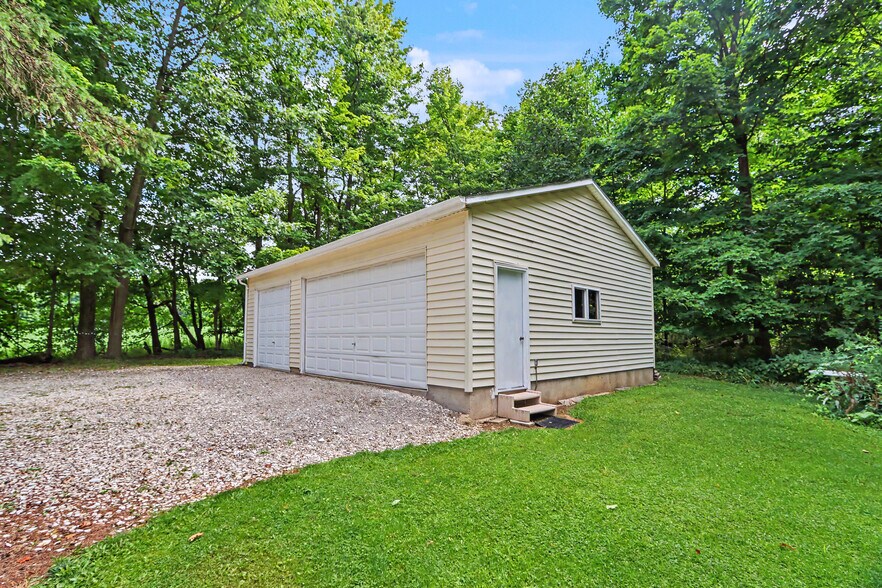 More Photos Of 524 State Route 314 N, Ontario Specialty For Sale