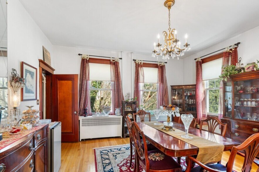More Photos Of 6100 Frederick Ave, Catonsville Hospitality For Sale