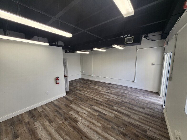 More Photos Of 2755 Vista Pky, West Palm Beach Coworking Space