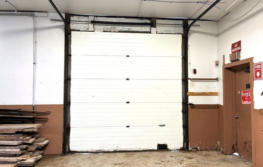 More Photos Of 1249 Lehigh Station Rd, Henrietta Warehouse For Lease