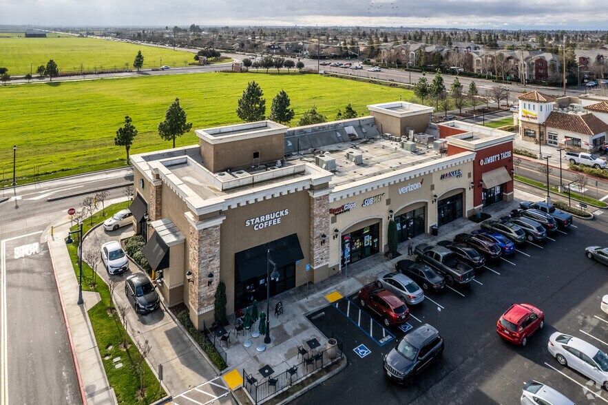 More Photos Of 2185 Bronze Star Dr, Woodland Unknown For Lease