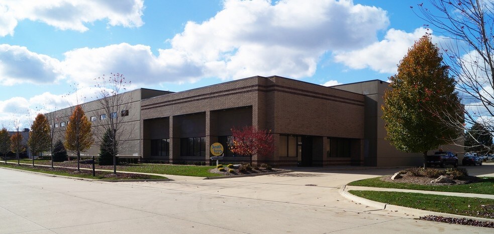 More Photos Of Design Ln, Shelby Township Manufacturing For Lease
