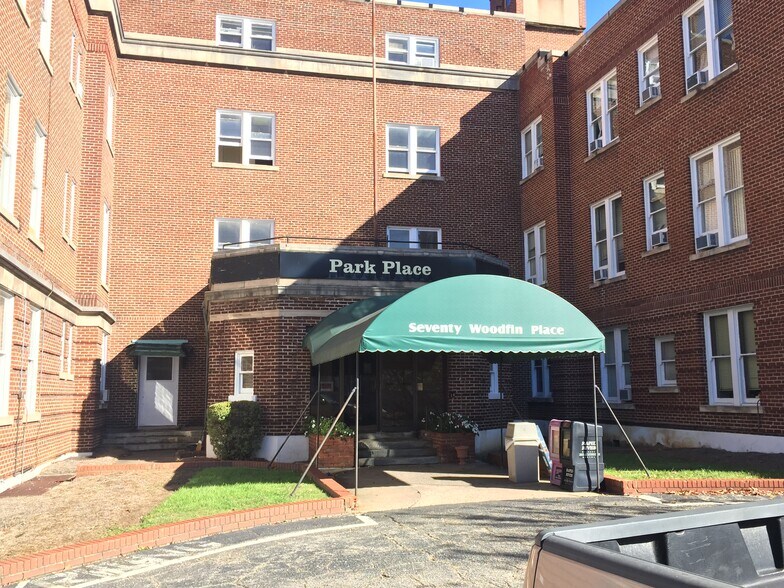 More Photos Of 70 Woodfin Pl, Asheville Office For Lease