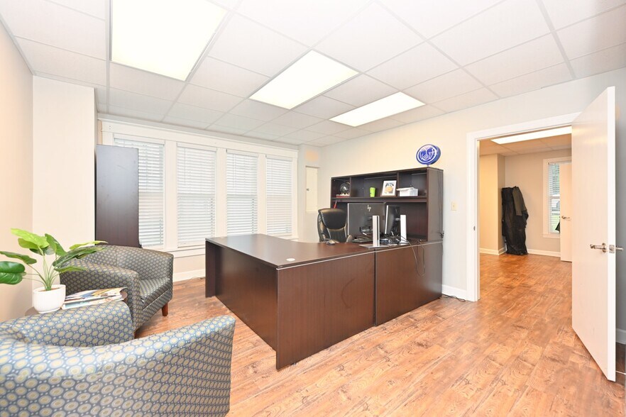 More Photos Of 612 Hartsville Pike, Gallatin Office Residential For Sale
