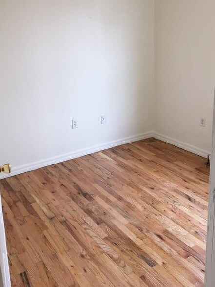 More Photos Of 25 Post St, Yonkers Apartments For Sale