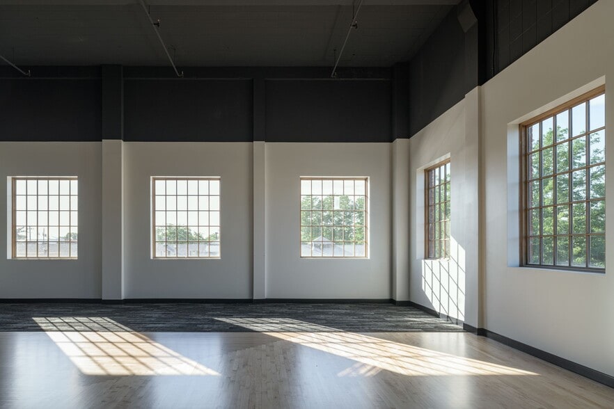 More Photos Of 201-205 Shoshone St N, Twin Falls Loft Creative Space For Sale