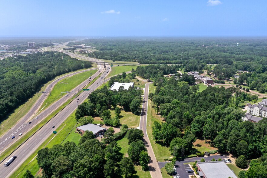 More Photos Of Highland Commerce Drive, Ridgeland Land For Sale