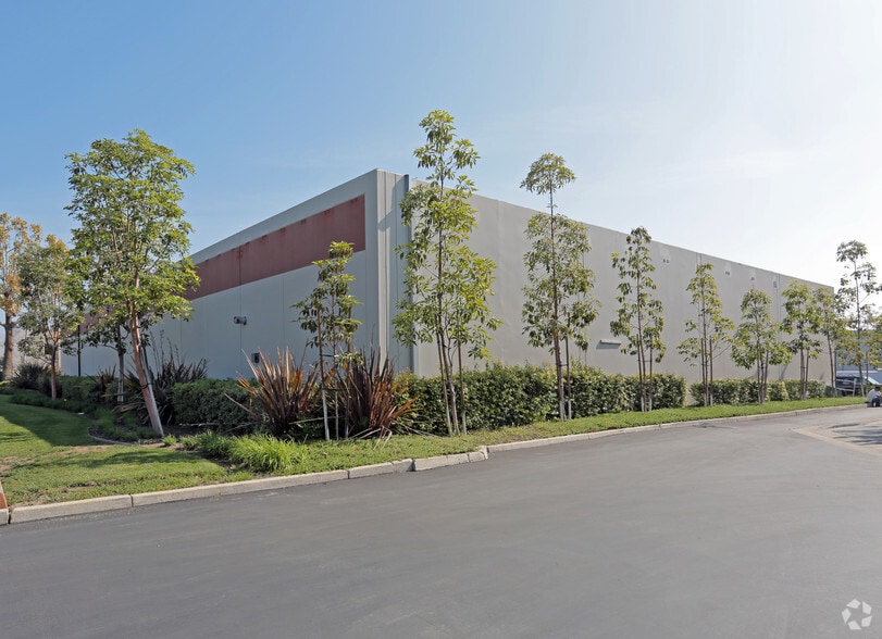 More Photos Of 1202 McGaw Ave, Irvine Warehouse For Lease