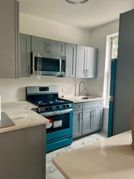 More Photos Of 41-01 48th St, Sunnyside Apartments For Lease