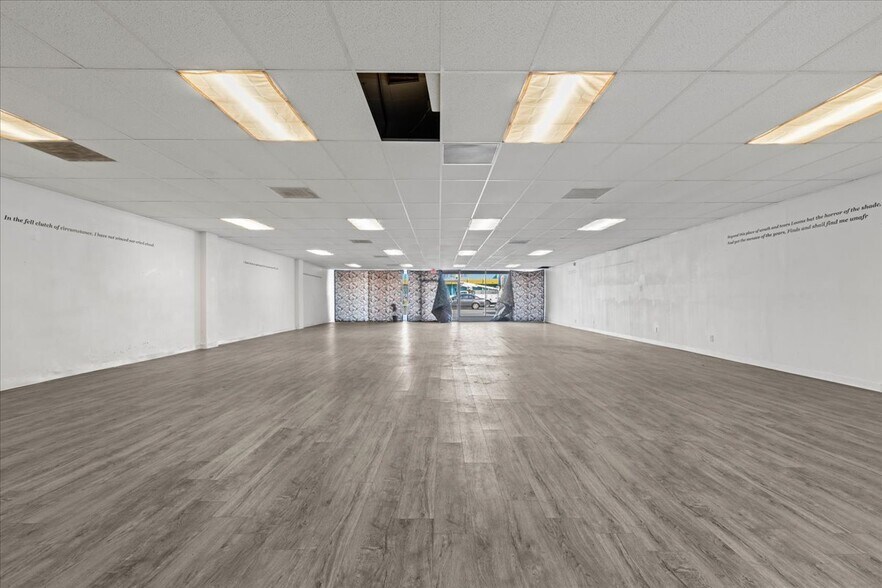 More Photos Of 213-219 S La Brea Ave, Inglewood Storefront For Lease