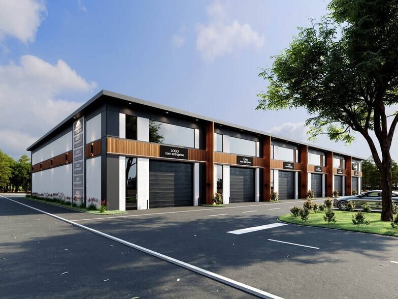 More Photos Of 3365 QC-201, Franklin Warehouse For Sale