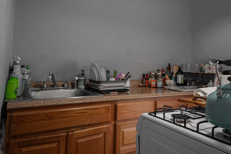 More Photos Of 15 Lakeview Pl, Verona Multifamily For Sale