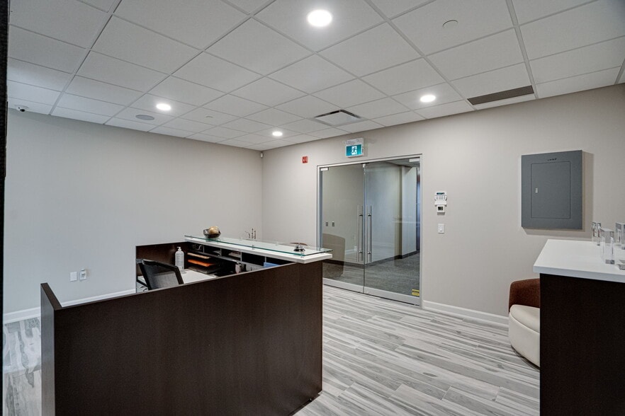 More Photos Of 200 Cachet Woods Crt, Markham Office For Lease