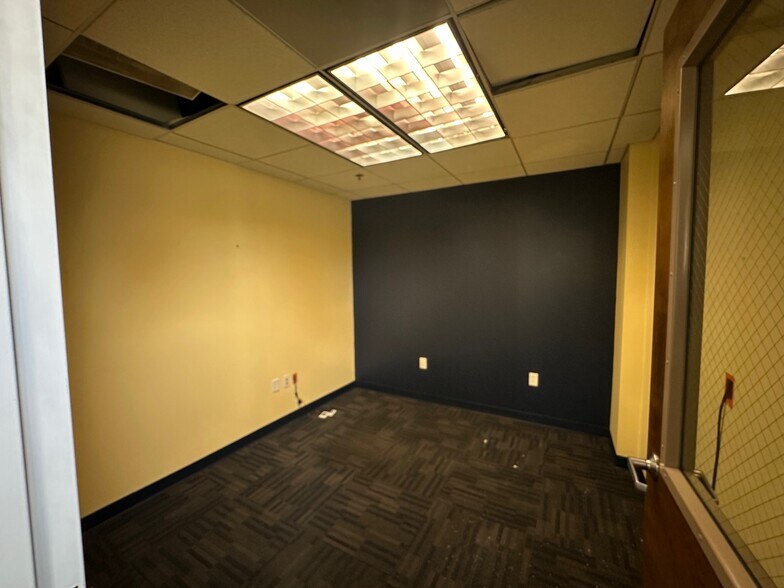 More Photos Of 5 Pruyn's Island Dr, Glens Falls Unknown For Lease