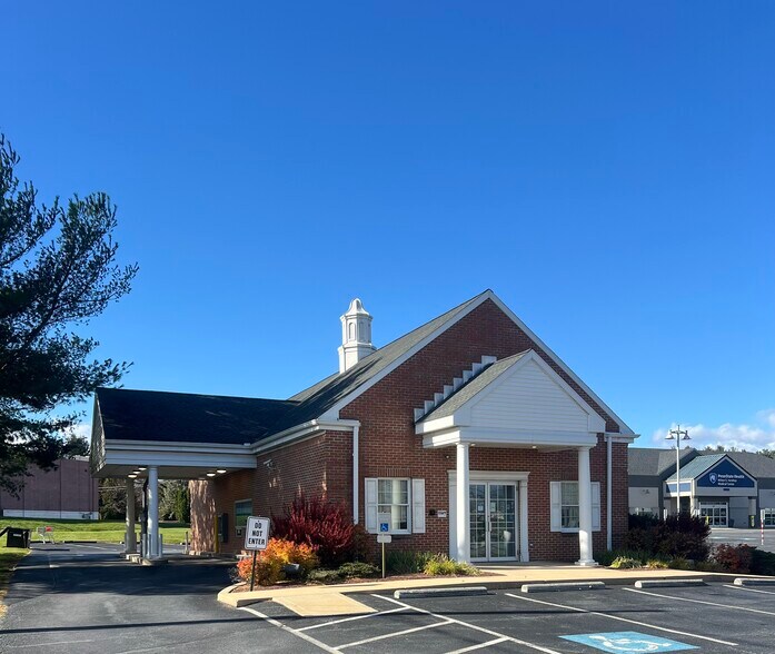 More Photos Of 1212 Cocoa Ave, Hershey Bank For Sale