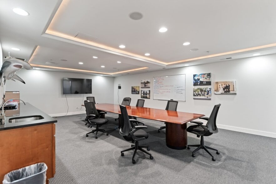 More Photos Of 2519-2535 Data Dr, Louisville Flex For Sale