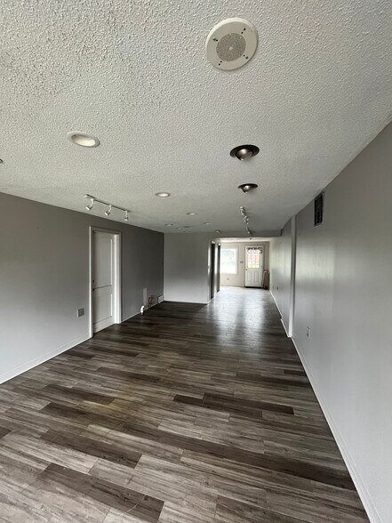 More Photos Of 266 Hebron Ave, Glastonbury Storefront Retail Office For Lease