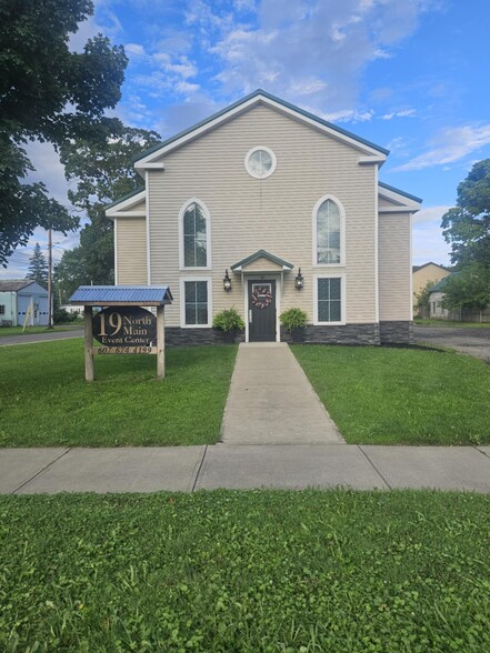 Primary Photo Of 19 North Main St. Hwy, Sherburne Specialty For Sale