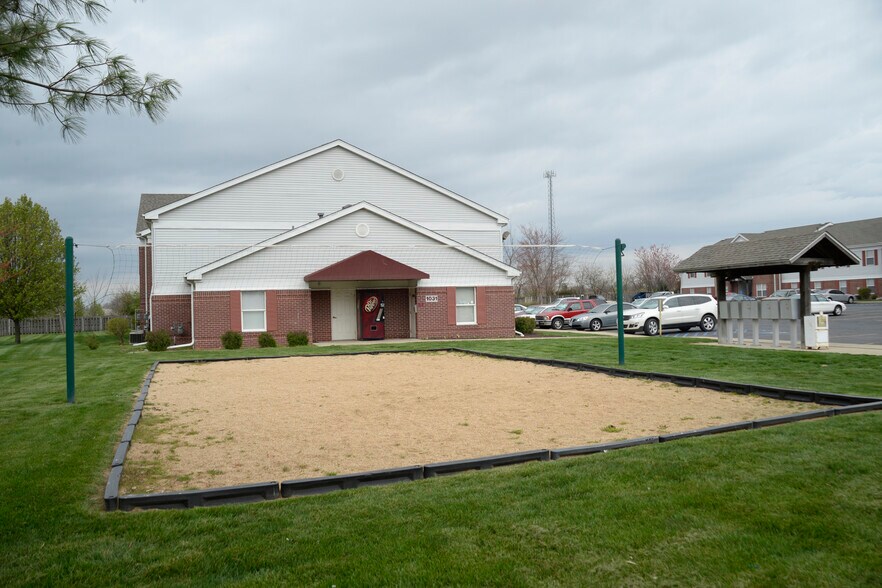 More Photos Of 1031 Ivey Ln, Lebanon Apartments For Sale