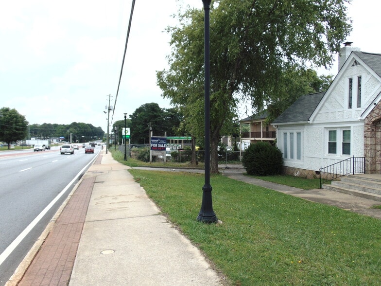 More Photos Of 6277 Memorial Dr, Stone Mountain Medical For Sale