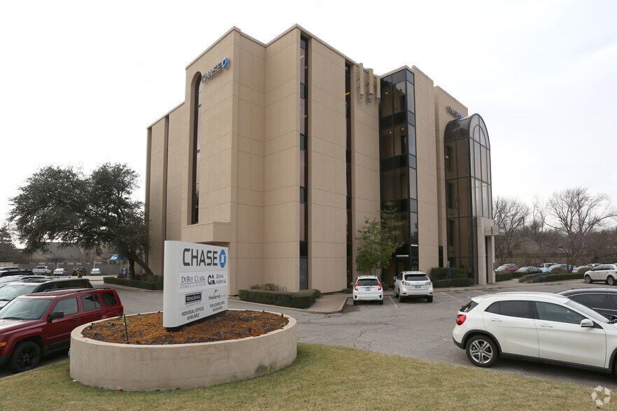 More Photos Of 1200 NW 63rd St, Oklahoma City Office For Lease