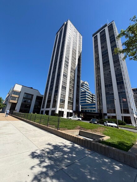 More Photos Of 456 Fulton St, Peoria Office For Sale