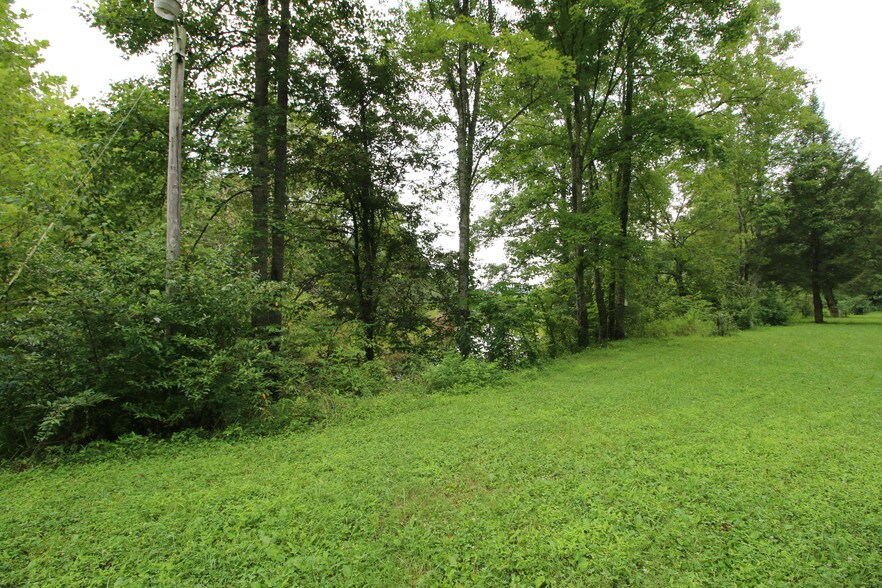 More Photos Of 11251 Highway 90, Parkers Lake Hotel For Sale